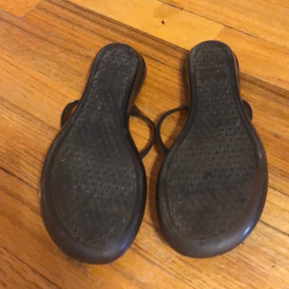 Jelly style flip flops with a little wedge - Picture 3 of 5